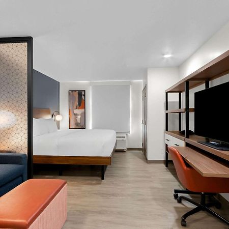 Everhome Suites Glendale Sports Entertainment District מראה חיצוני תמונה
