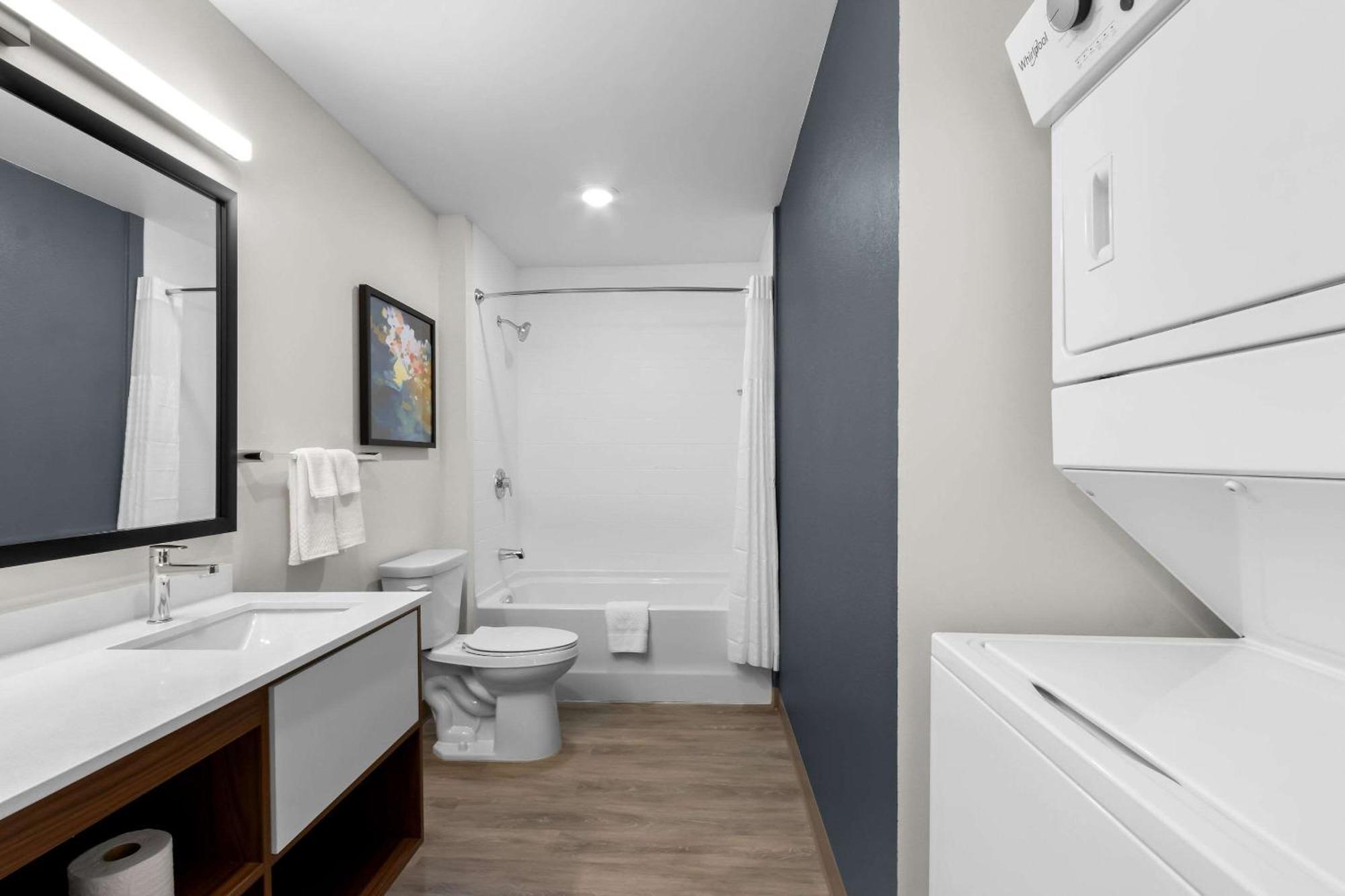 Everhome Suites Glendale Sports Entertainment District מראה חיצוני תמונה
