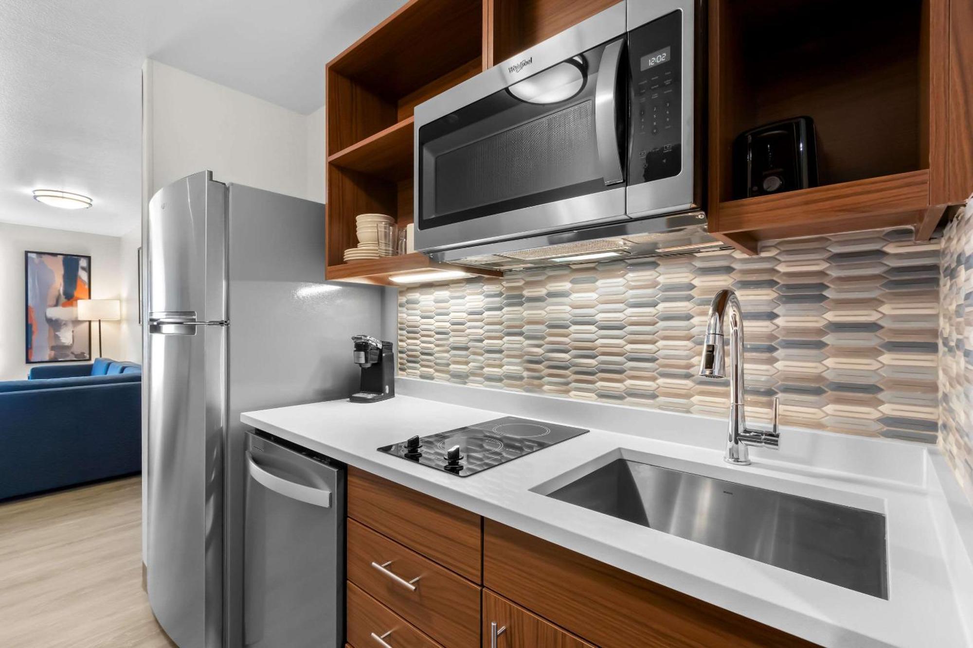 Everhome Suites Glendale Sports Entertainment District מראה חיצוני תמונה