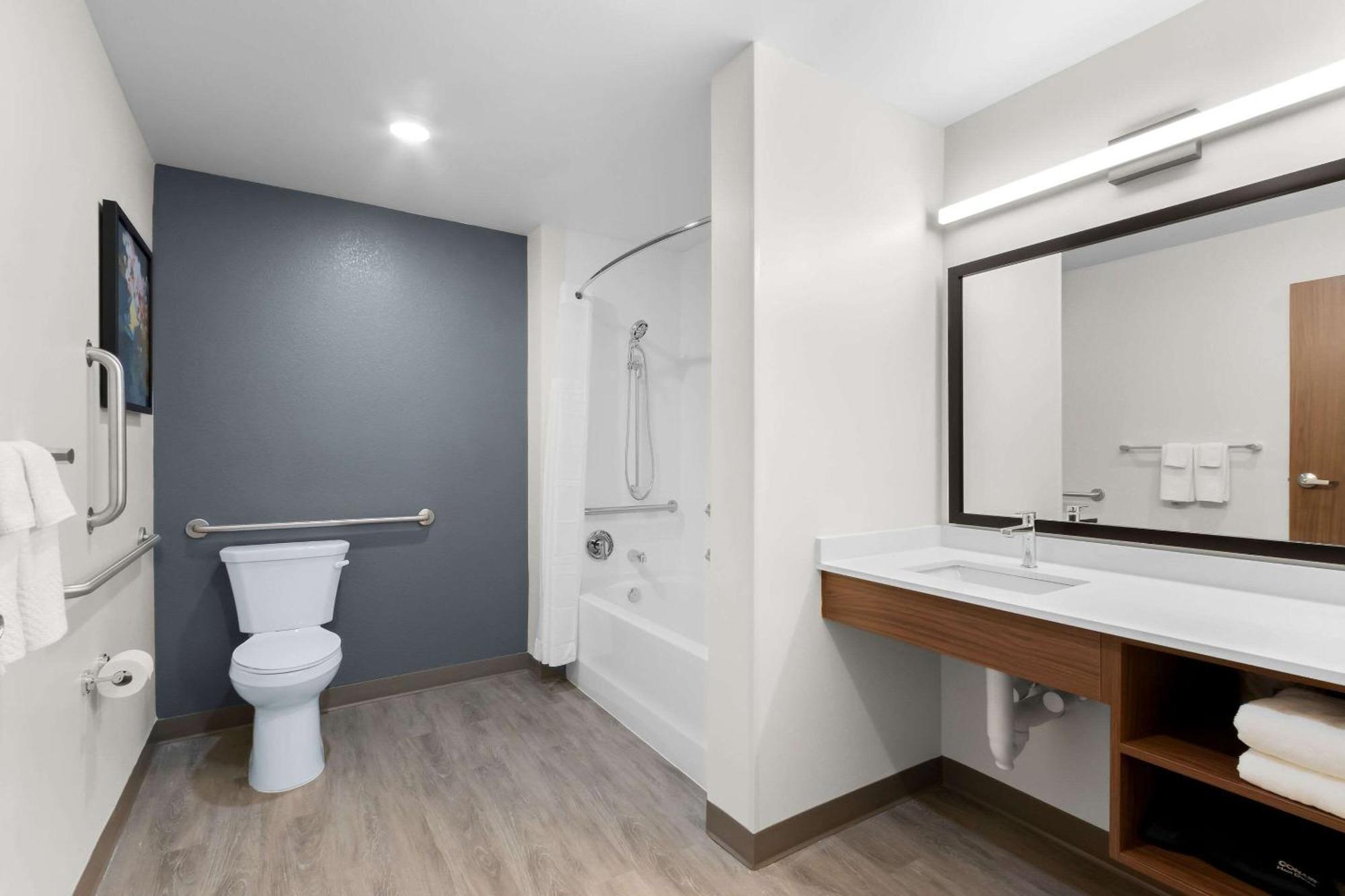 Everhome Suites Glendale Sports Entertainment District מראה חיצוני תמונה