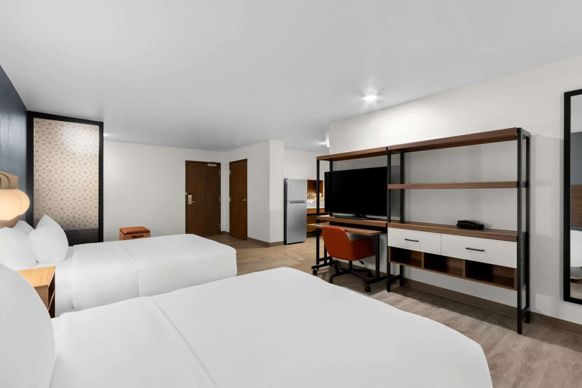 Everhome Suites Glendale Sports Entertainment District מראה חיצוני תמונה