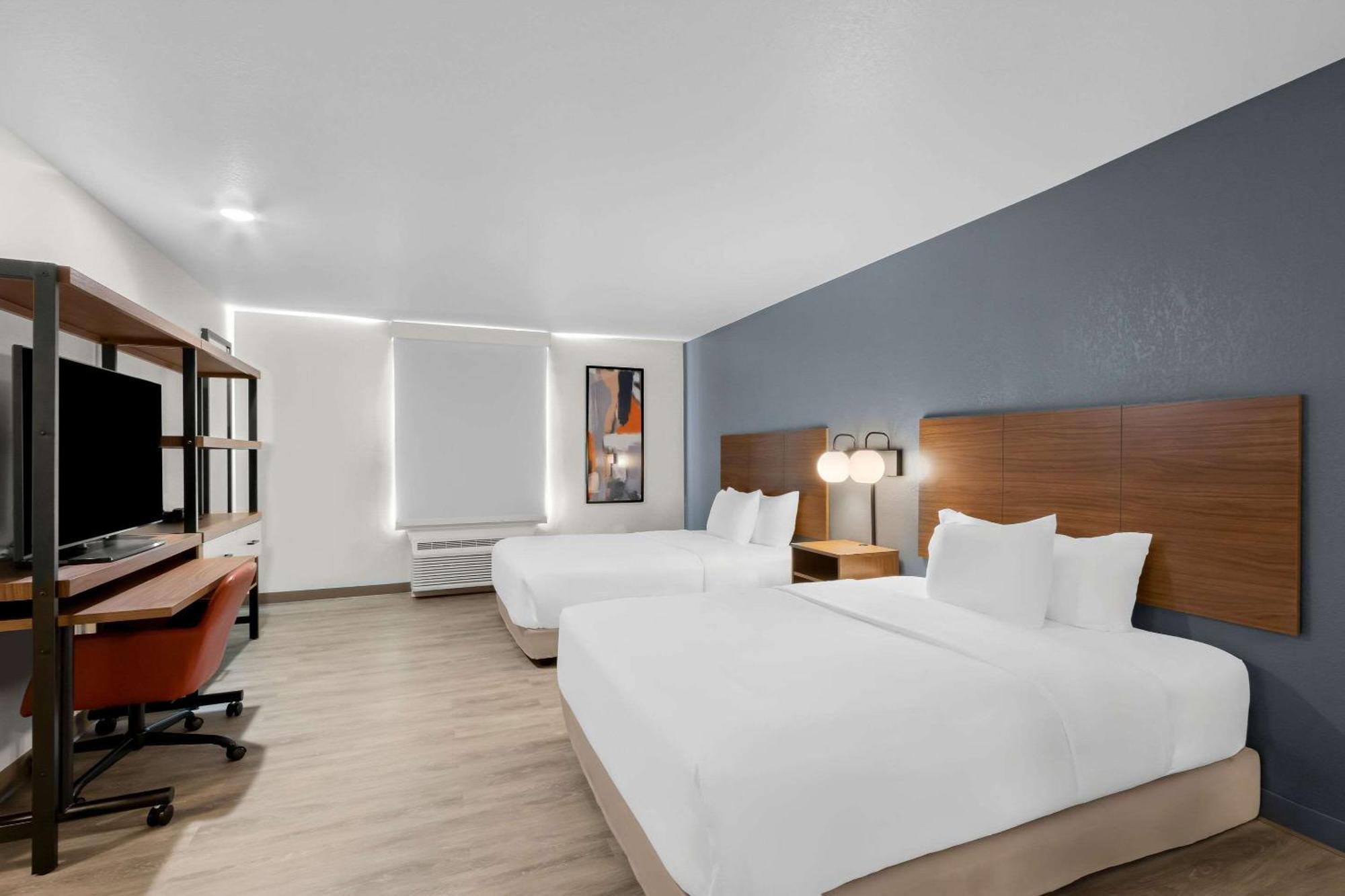 Everhome Suites Glendale Sports Entertainment District מראה חיצוני תמונה