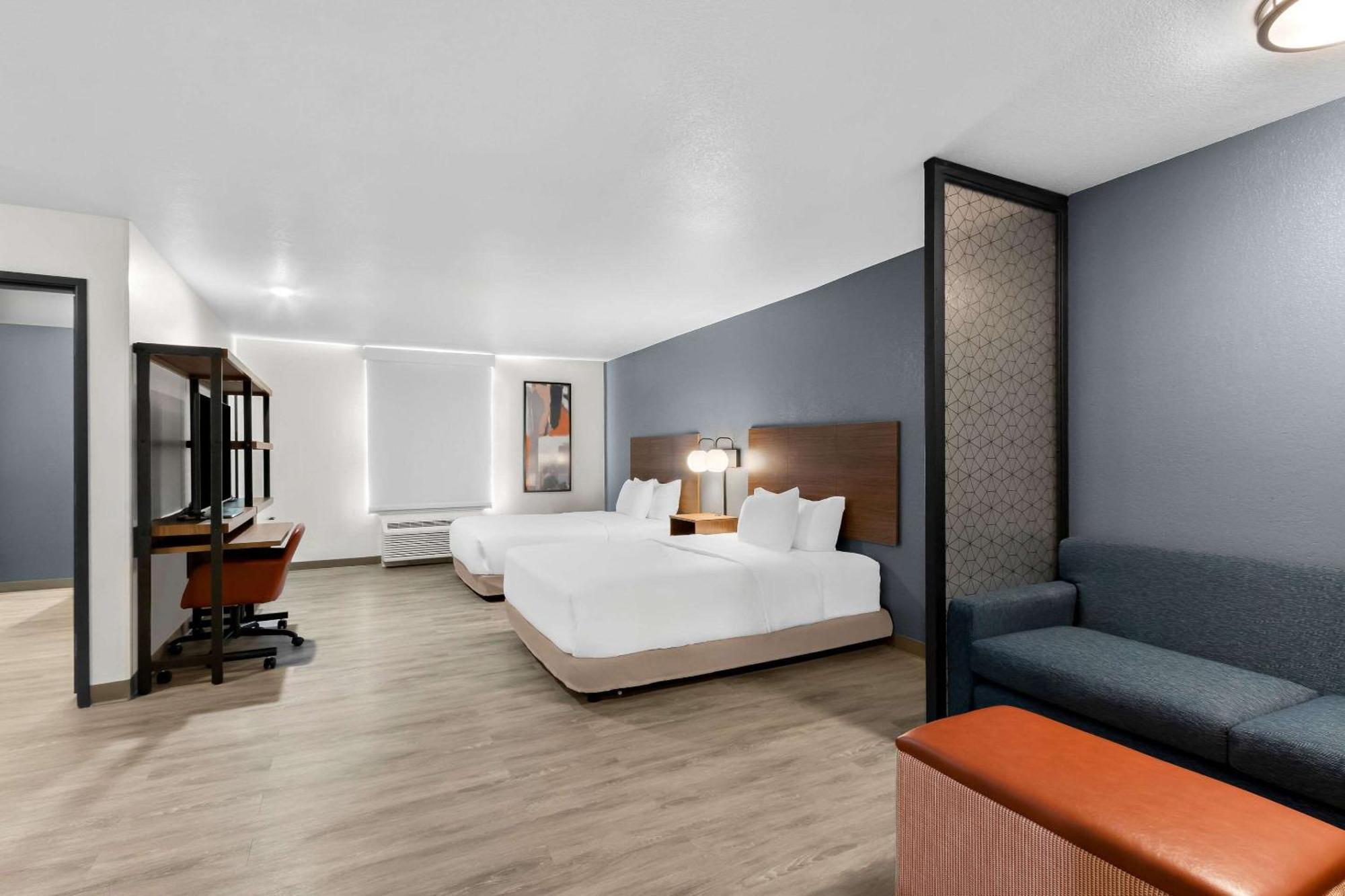 Everhome Suites Glendale Sports Entertainment District מראה חיצוני תמונה